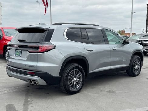 Certified 2025 GMC Acadia Elevation AWD/4WD image 5