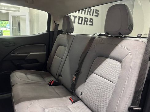 Used 2019 Chevrolet Colorado W/T w/ WT Convenience Package RWD image 18