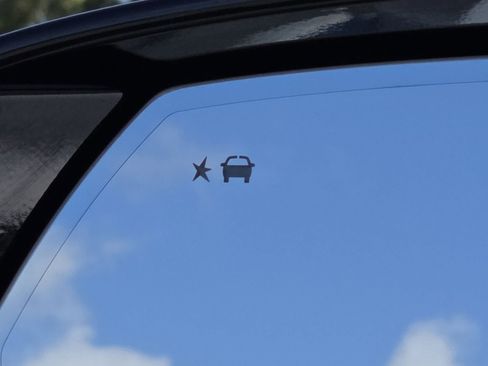 Used 2024 Chevrolet Tahoe Premier image 8