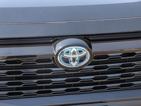 Certified 2023 Toyota RAV4 AWD Hybrid image 13