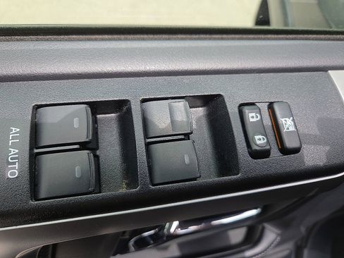 Used 2024 Toyota 4Runner SR5 AWD/4WD image 15