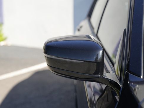 Used 2019 BMW 750i xDrive image 10