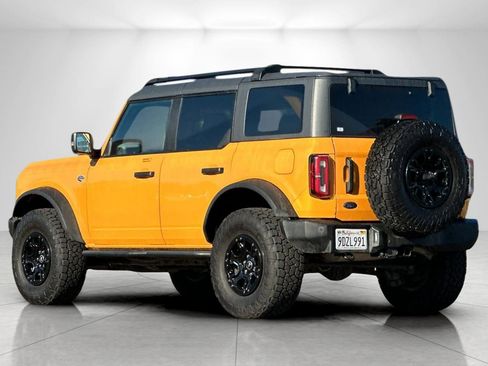 Used 2022 Ford Bronco Wildtrak image 5