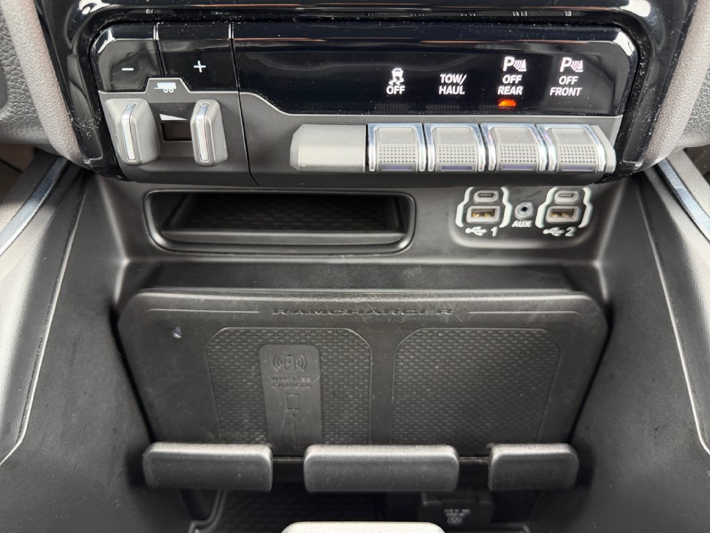 Used 2023 RAM 1500 Laramie AWD/4WD image 28