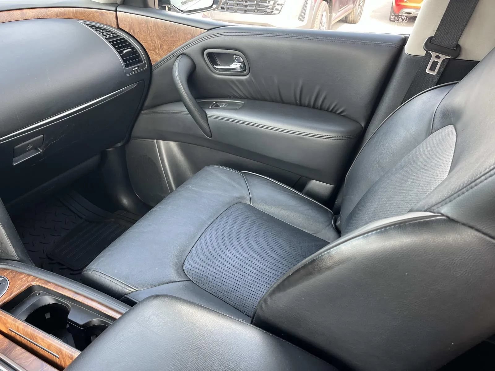 Used 2023 Nissan Armada SL RWD image 13