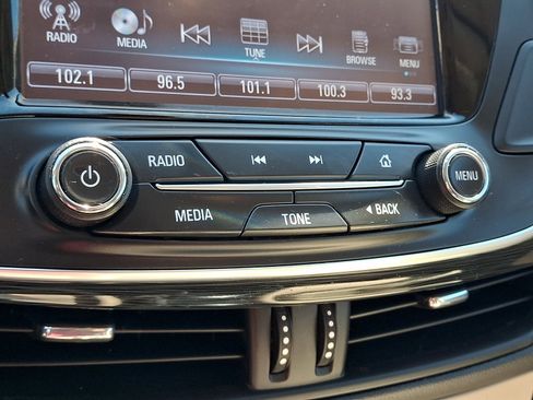 Used 2018 Buick Envision Preferred AWD/4WD image 18