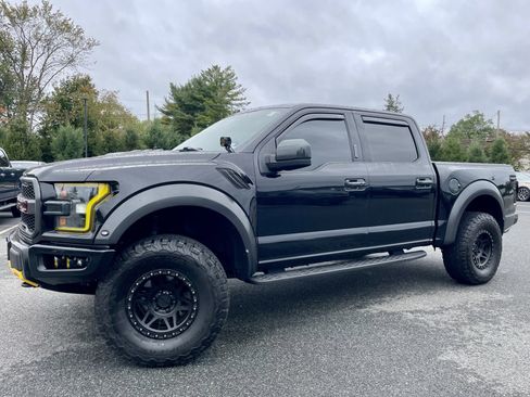 Used 2019 Ford F150 Raptor w/ Equipment Group 801A Mid image 34