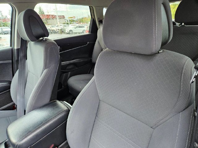 Used 2016 Kia Sorento AWD w/ LX Convenience Package image 19