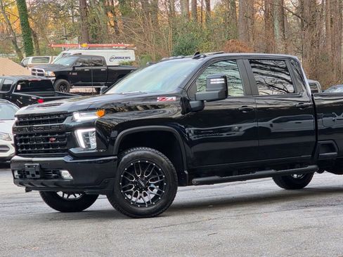 Used 2022 Chevrolet Silverado 2500 LTZ w/ LTZ Plus Package image 2