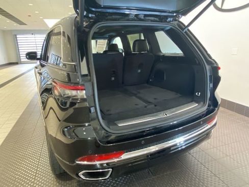 Used 2022 Jeep Grand Cherokee Overland image 26
