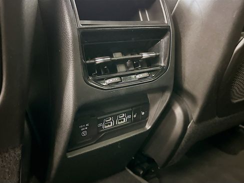 Used 2024 Jeep Grand Cherokee Limited image 28