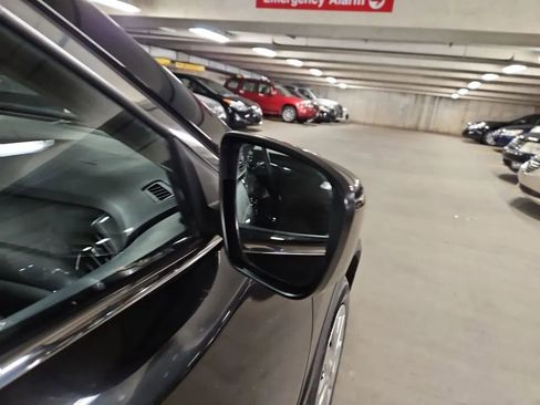 Used 2020 Nissan Rogue S image 5