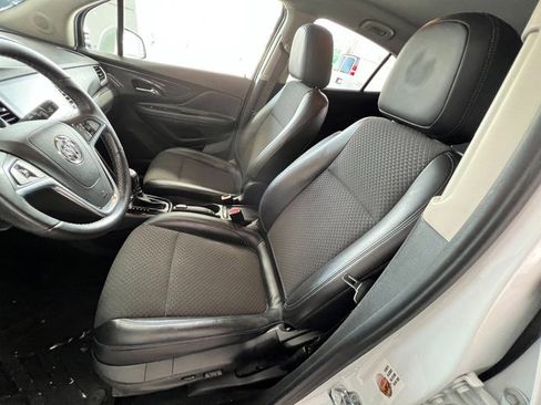 Used 2021 Buick Encore Preferred image 15