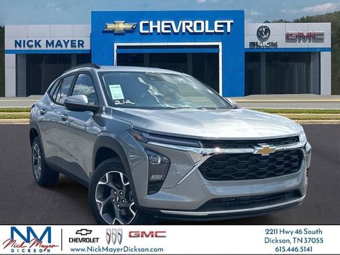 New 2025 Chevrolet Trax LT w/ Driver Confidence Package image 1