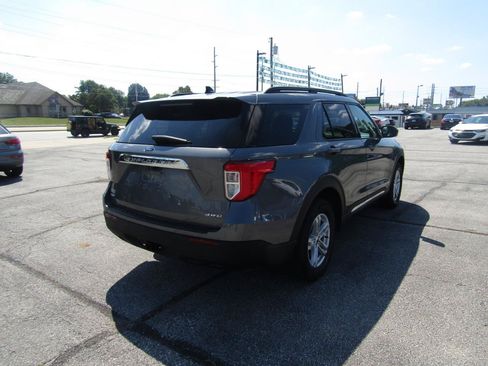 Used 2022 Ford Explorer XLT w/ Class IV Trailer Tow Package AWD/4WD image 9