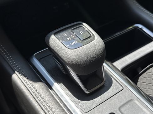 Used 2024 Nissan Pathfinder Platinum AWD/4WD image 32