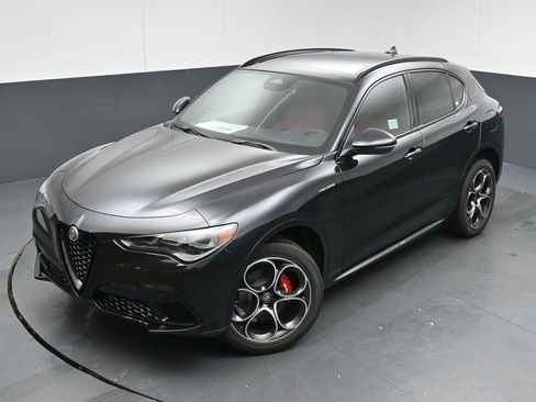 New 2025 Alfa Romeo Stelvio Sprint w/ Veloce Package image 45