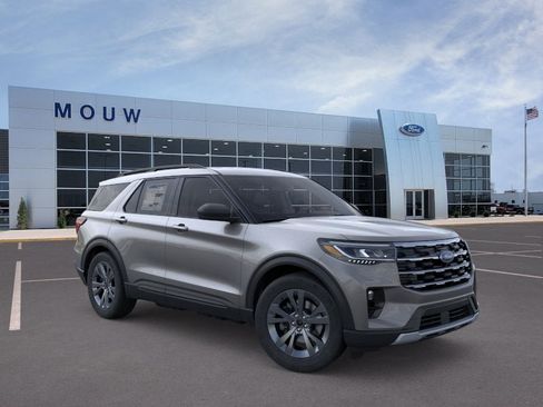 New 2026 Ford Explorer Active AWD/4WD image 7
