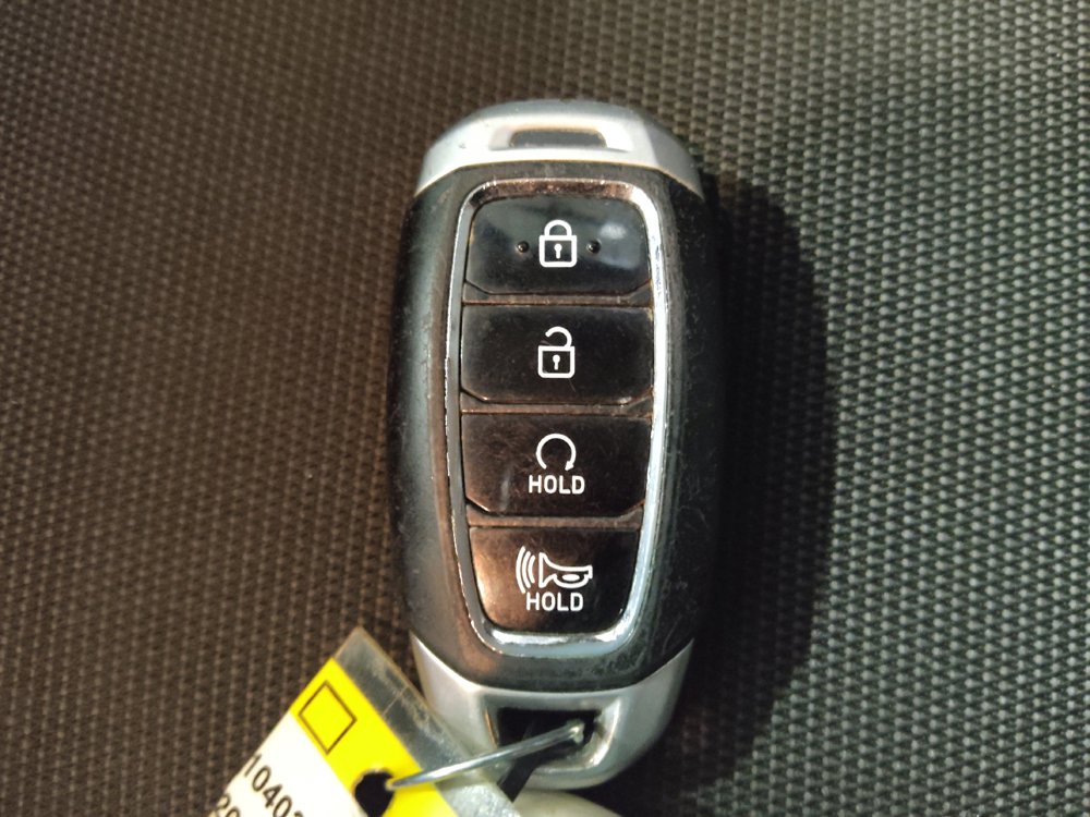 Used 2022 Hyundai Venue Limited FWD image 32