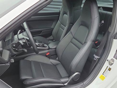 Used 2024 Porsche 911 Targa 4 image 5