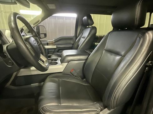 Used 2019 Ford F250 Lariat w/ Lariat Ultimate Package image 9