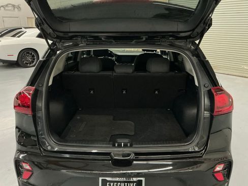 Used 2022 Kia Niro LXS w/ Digital Cluster Package image 14