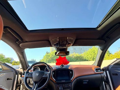Used 2019 Maserati Ghibli GranLusso RWD image 44