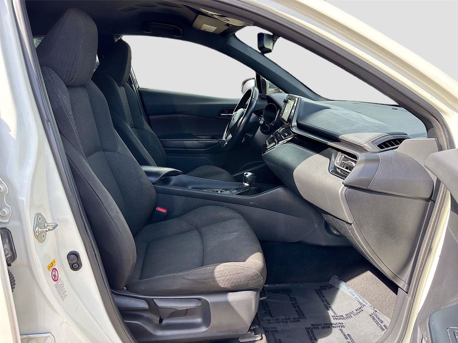 Used 2018 Toyota C-HR XLE FWD image 26