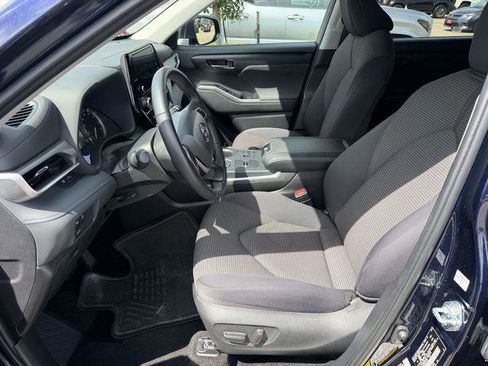 Certified 2025 Toyota Highlander LE image 20