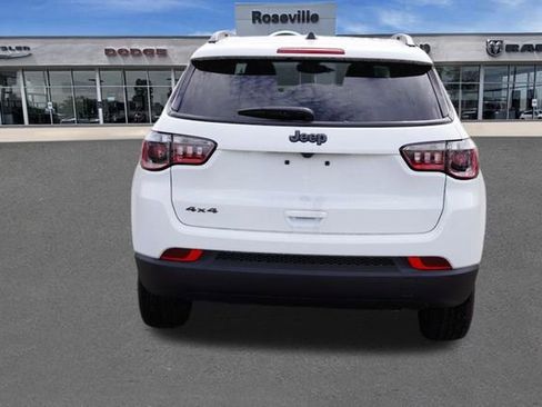 New 2025 Jeep Compass Latitude w/ Sun & Sound Group image 4