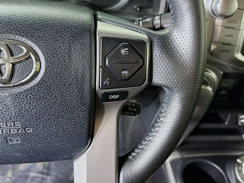 Used 2015 Toyota 4Runner SR5 AWD/4WD image 22