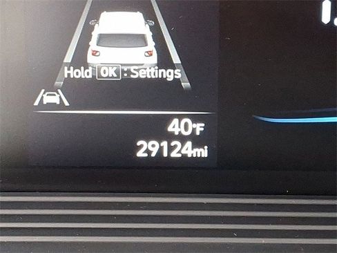 Certified 2023 Hyundai Venue Limited w/ Cargo Package image 13