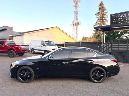 Used 2019 INFINITI Q50 Luxe w/ Cargo Package (L96) RWD image 3