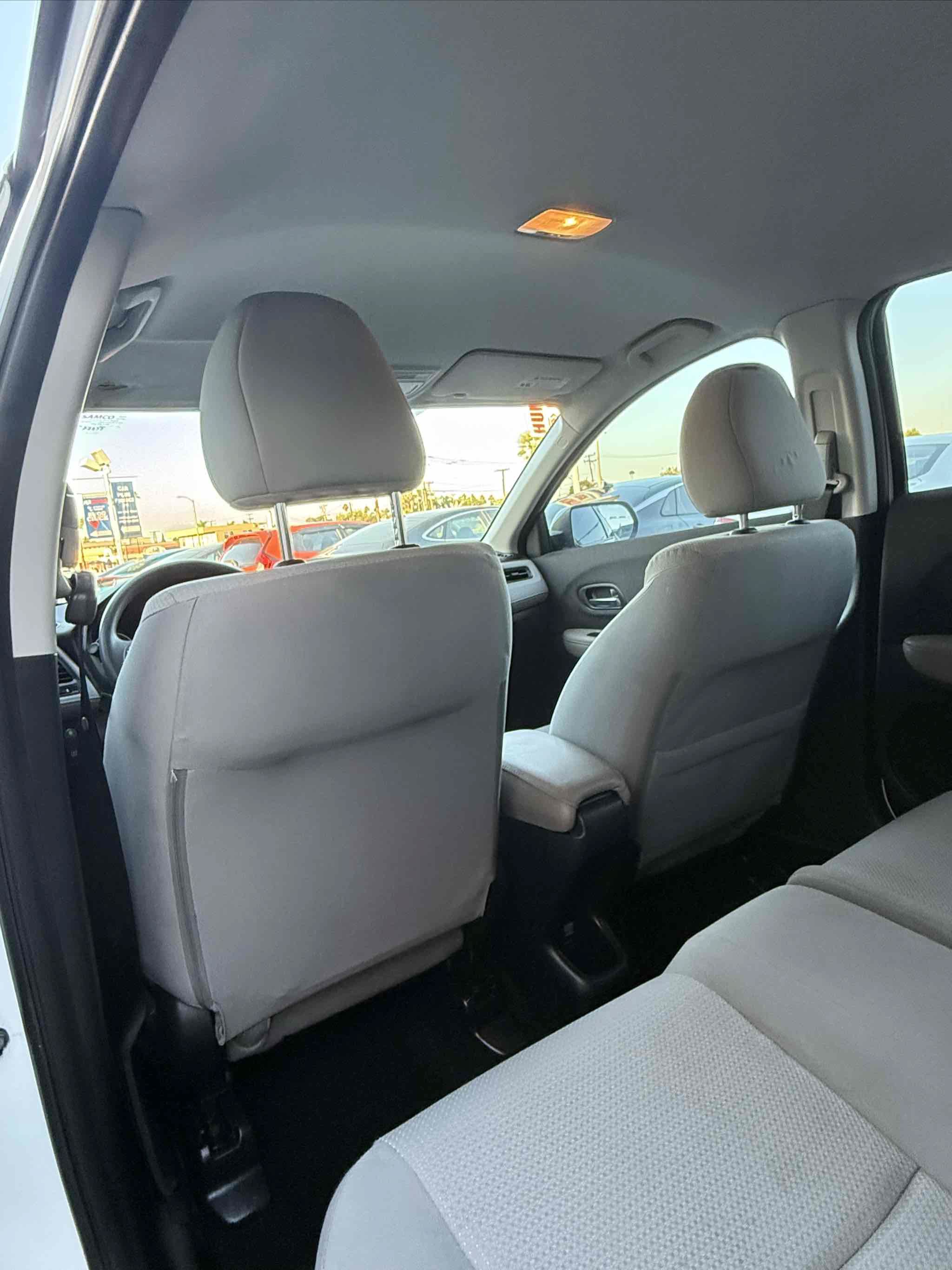 Used 2020 Honda HR-V LX image 84