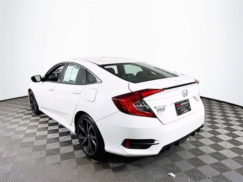 Used 2019 Honda Civic Sport image 5