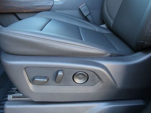 New 2026 GMC Sierra 1500 SLT w/ SLT Premium Plus Package image 8