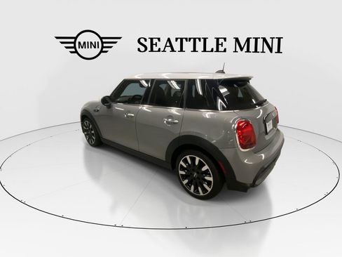 Certified 2023 MINI Cooper S FWD image 8