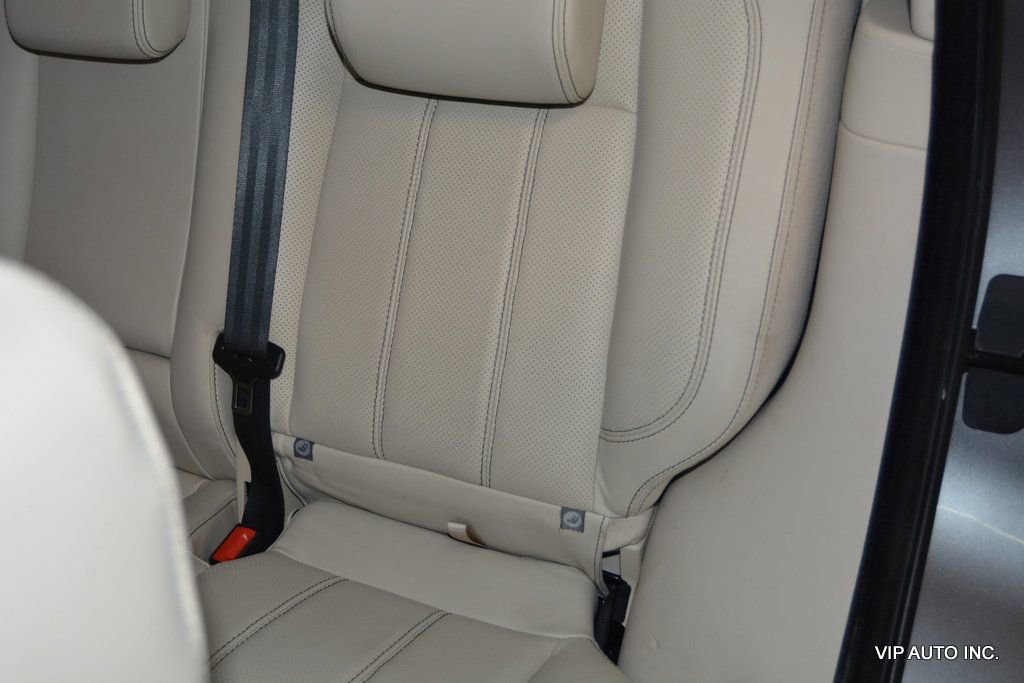 Used 2012 Land Rover Range Rover Sport Supercharged AWD/4WD image 26