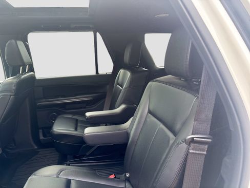 Used 2021 Ford Expedition XLT RWD image 25