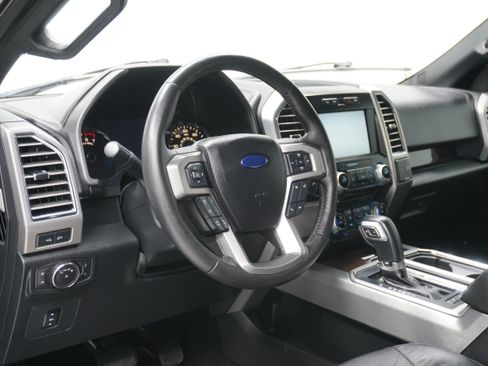 Used 2015 Ford F150 Platinum w/ Equipment Group 701A Luxury AWD/4WD image 11