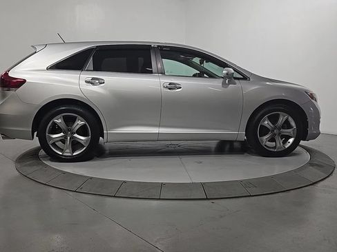 Used 2014 Toyota Venza Limited AWD/4WD image 7