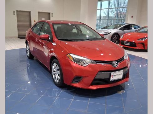 Used 2016 Toyota Corolla LE image 1