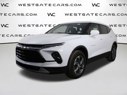 Used 2023 Chevrolet Blazer LT image 1