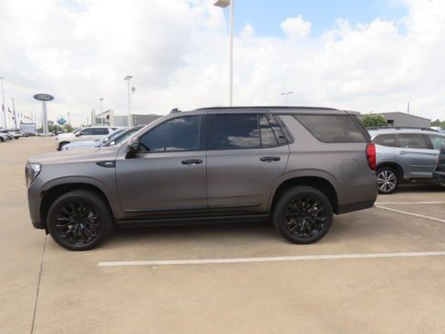 Used 2024 GMC Yukon Denali w/ Advanced Technology Package RWD image 6