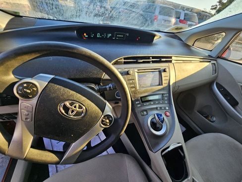 Used 2013 Toyota Prius Three w/ Solar Roof Pkg FWD image 25