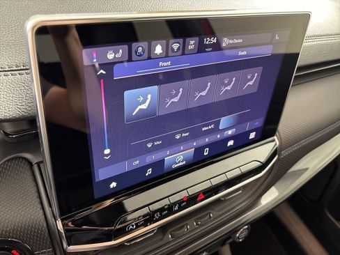 New 2026 Jeep Compass Latitude AWD/4WD image 31