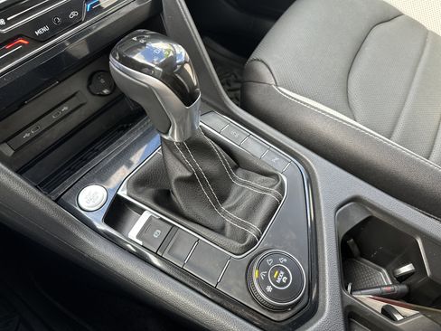 Certified 2025 Volkswagen Taos SEL w/ Black Wheel Plus Package image 23