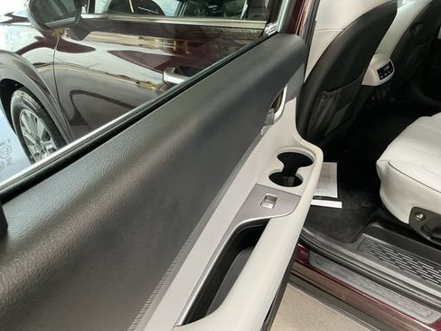 Certified 2025 Hyundai Palisade SEL AWD/4WD image 28