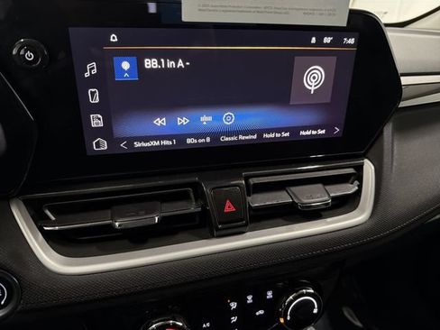Certified 2025 Chevrolet TrailBlazer LT AWD/4WD image 22