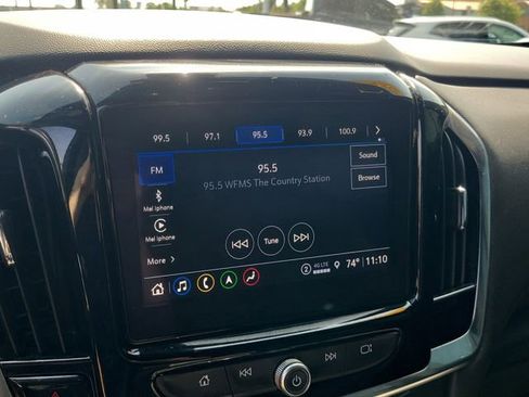 Used 2023 Chevrolet Traverse RS FWD image 27